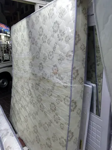 180x200cm King size mattress. Same day delivery