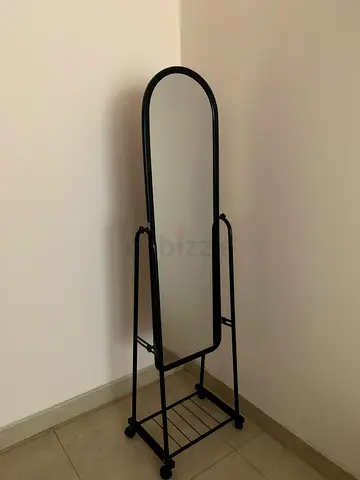 Full-length Free-standing Oval Mirror with Black Metal Frame and Shelf