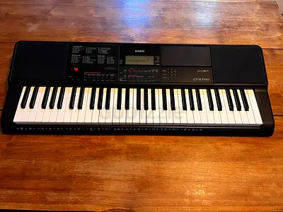 Casio keyboard CT-X700