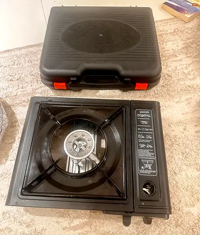 Portable Single-Burner Butane Gas Stove with Carry Case
