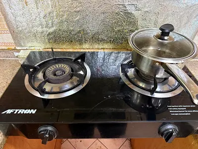 2-burner Glass Top Gas Stove (Used) - AFTRON