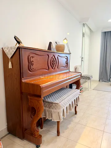 Samick Upright Piano JS-615S