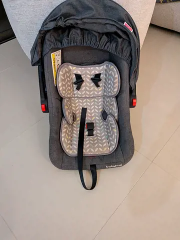 Infant Car Seat with Insert - excellent Condition