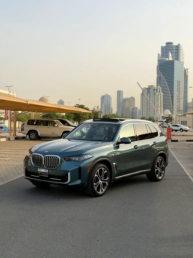 BMW X5 2025 — photo 1 of 9