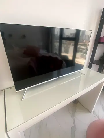 42-50 inch LED Smart TV in Good Condition with Stand