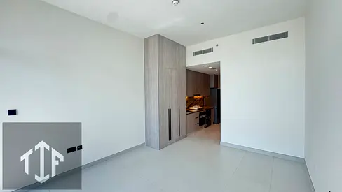 Brand New Prime Location Stunning Studio + Appliances