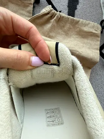 Gucci sneakers/ original /