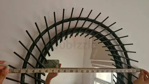 Round Decorative Wall Mirror - Black Metal Frame (Approx 24)