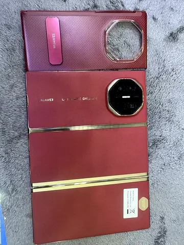 Huawei Mate XT