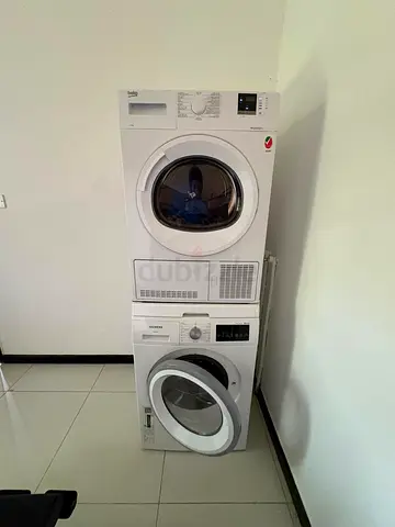 Stacked Washer and Dryer - Front Load Set (Good Working Condition)