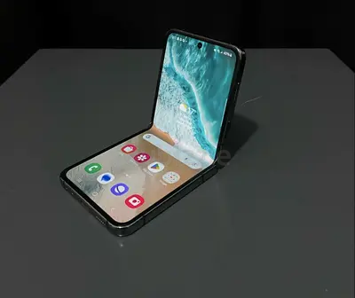 Samsung Galaxy Z Flip 5 | 512GB | Black | Foldable