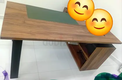 Wood Finish Office Desk with Built-in Shelves: Executive Table