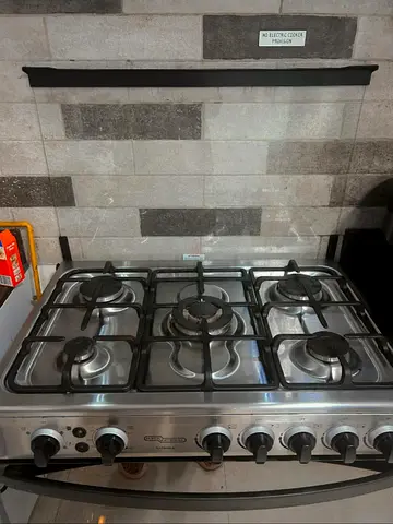 Used 5-Burner Gas Stove with Oven - Stainless Steel