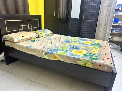 Double size bed for sale Al nahda sharjah