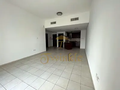 SPACIOUS ONE-BEDROOM | READY TO MOVE IN | COMMUNITY VIEW