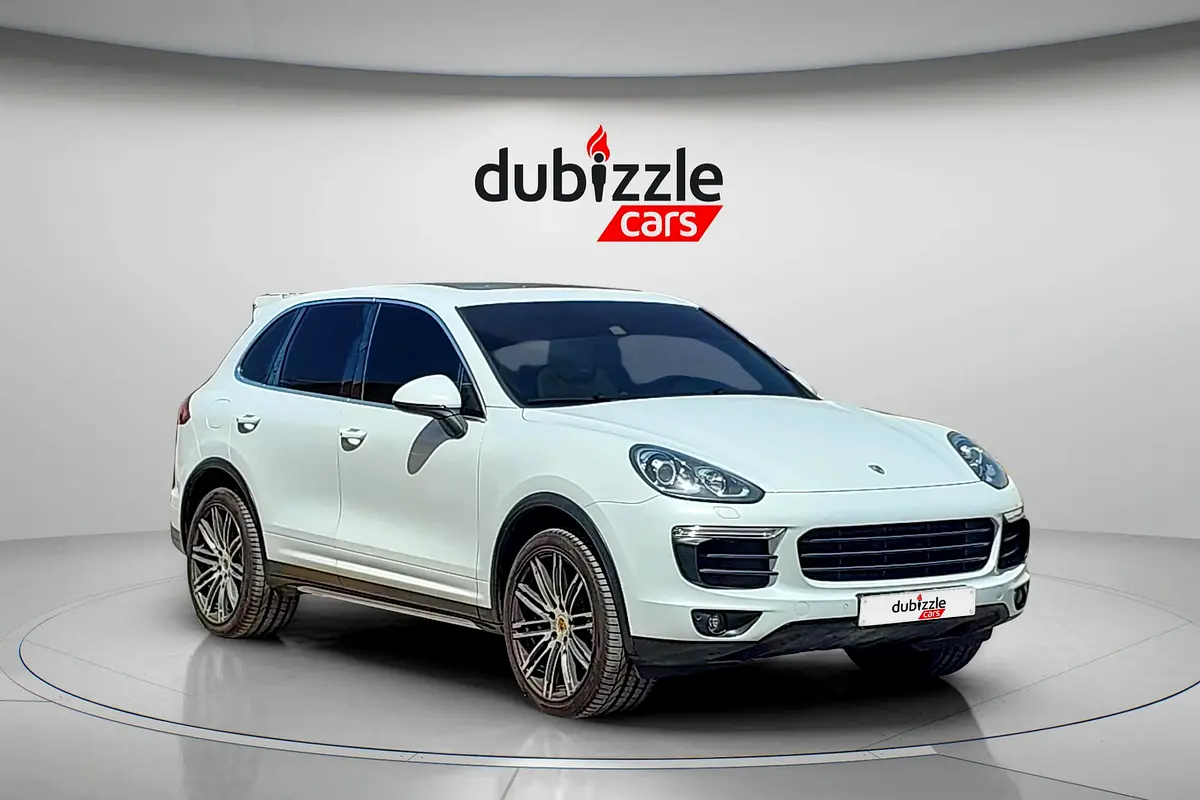Porsche Cayenne 2016 — photo 1 of 15