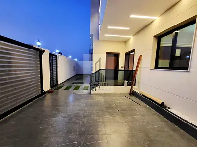 فيلا مودرن بدون رسوم سنوية 6غرف