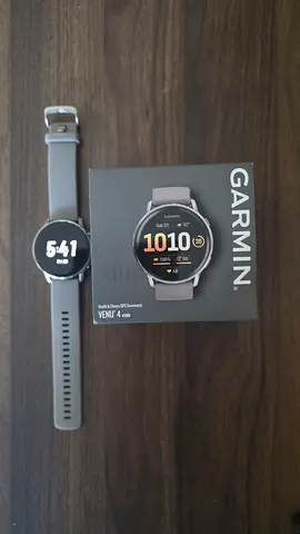 Brand new Garmin Venu 4 smartwatch with strap - barely used