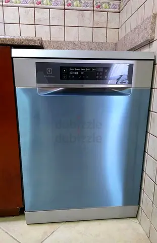 .Latest Electrolux UltimateCare Freestanding Three Rack Dishwasher 15 Place Settings