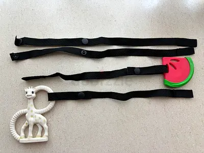 4 x Baby Pacifier Teether Toy Clips BRAND NEW