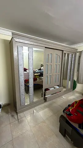 Large mirrored wardrobe / armoire in good condition