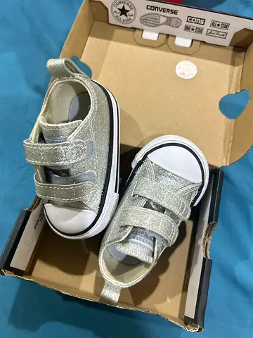 Baby/Toddler Silver Glitter Converse-Style Velcro Shoes, Size Small 19