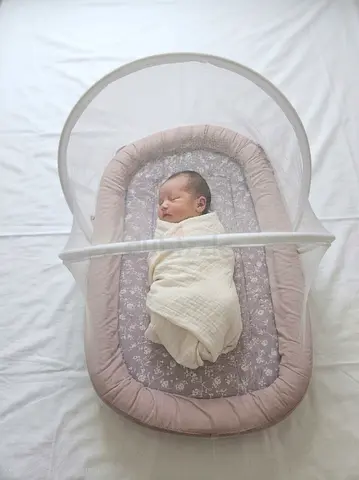 Newborn Baby Nest / Portable Bed with Built-in Mosquito Net (0-6 Months) ​