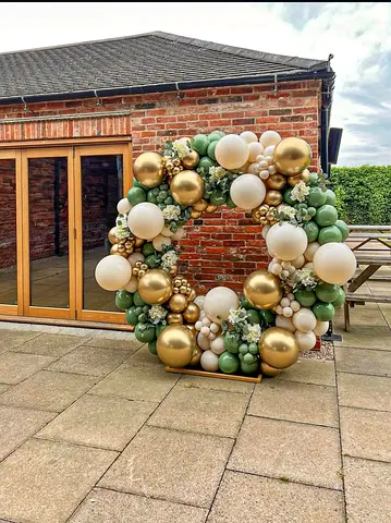 Balloons decorations services Available