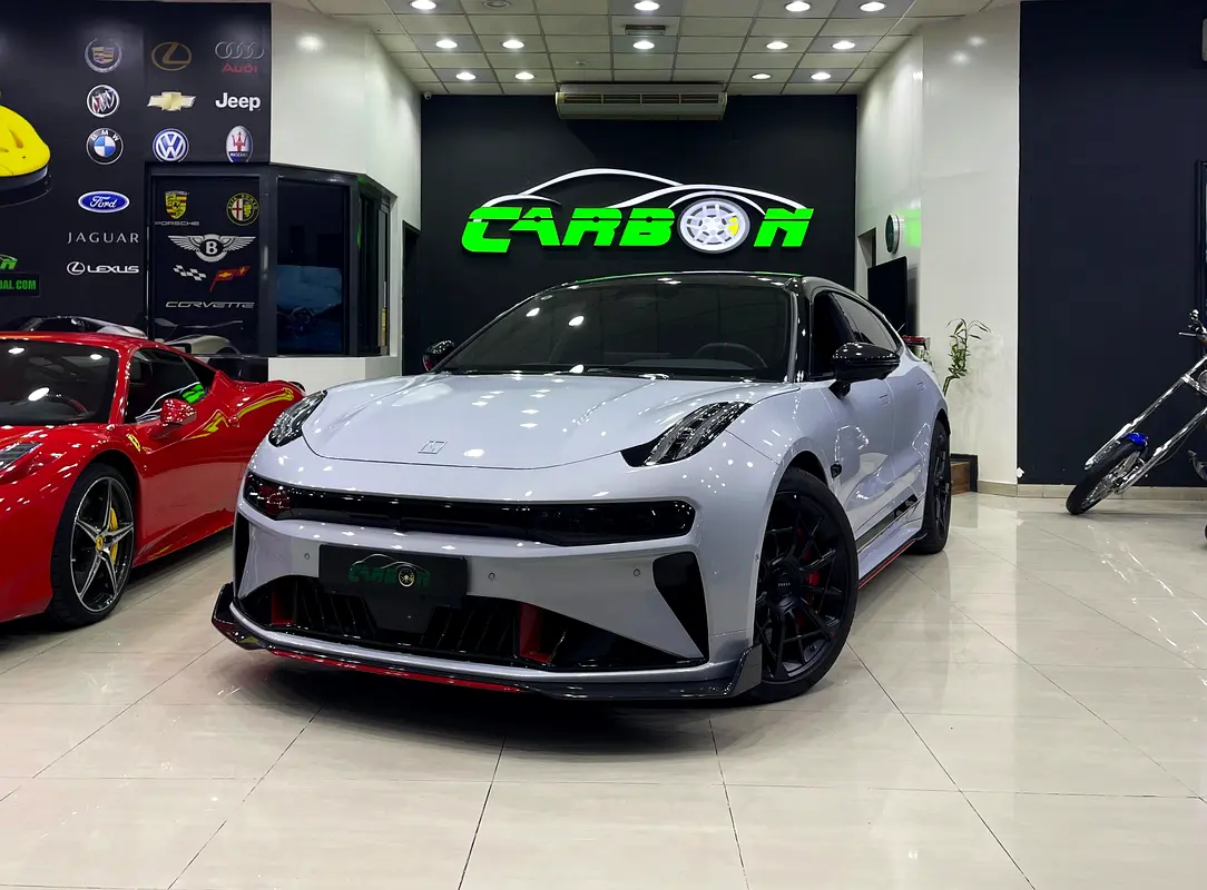 Zeekr 001 FR 2024 — photo 1 of 20