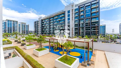 Fully Furnished I Pool View I Big Layout