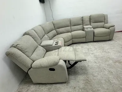 Excellent condition pan emirates recliner sofa