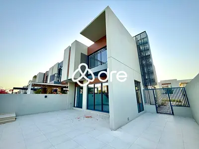 Rare Corner Unit | Single Row on Green Belt | Community specialist