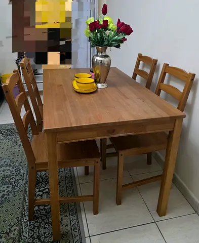 Dining set - 4 chairs - natural wood