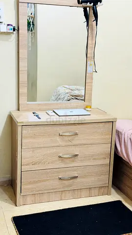 Dressing table for sale