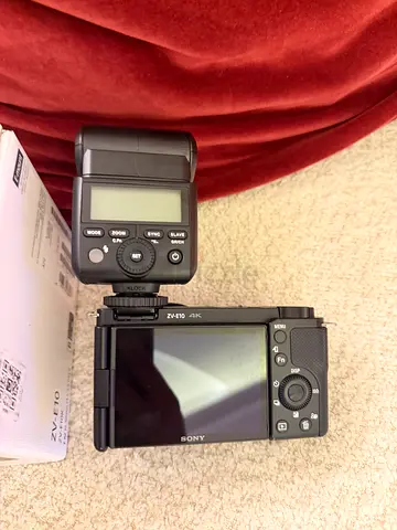 Sony ZV-E10 4K Camera + 16-50mm Lens + Godox Flash + Box | Excellent Condition