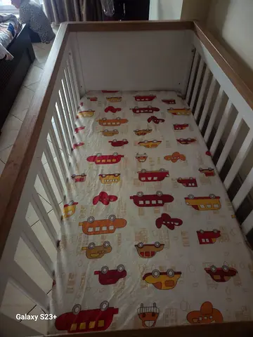 Wooden Baby Crib in Best Condition