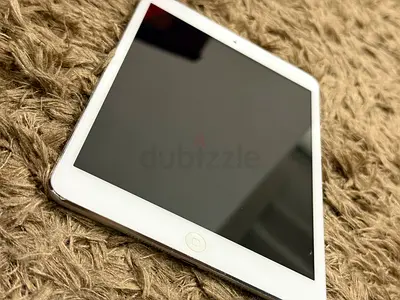 iPad (white) - Good working condition first-generation Apple iPad mini (16GB, Wi-Fi only