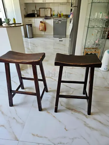 2 wooden bar chars