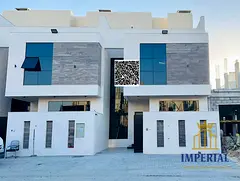 New townhouse with 5 bedrooms (including a master bedroom), a roof terrace and a maid’s room – a
