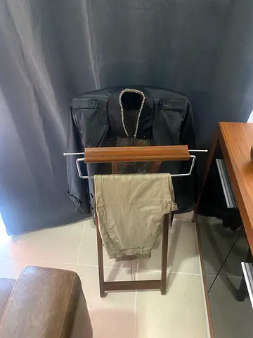 Gentleman Valet Stand