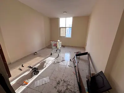 Beautiful studios at the lowest prices in Al Nuaimiya 2, Ajman 18,000 AED in 4 installments Semi-separate kitchen Fully lit studio with excellent lay
