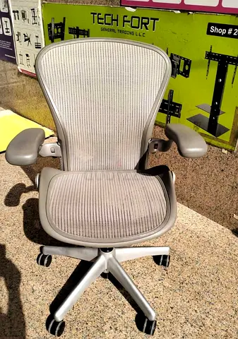 Selling used Herman miller Aeron chair size C