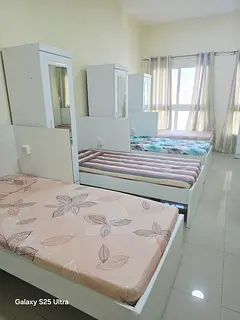 Executive bed space available for sharing