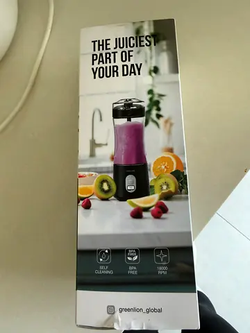 Personal Blender / Juicer - Like New