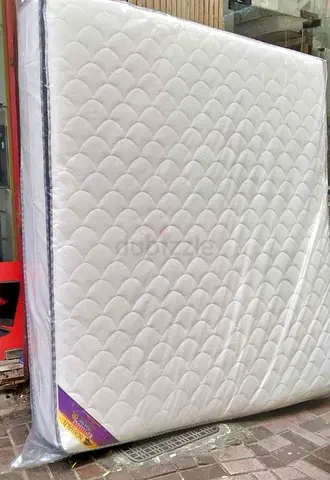 180x200cm King size New mattress.  Same day delivery available