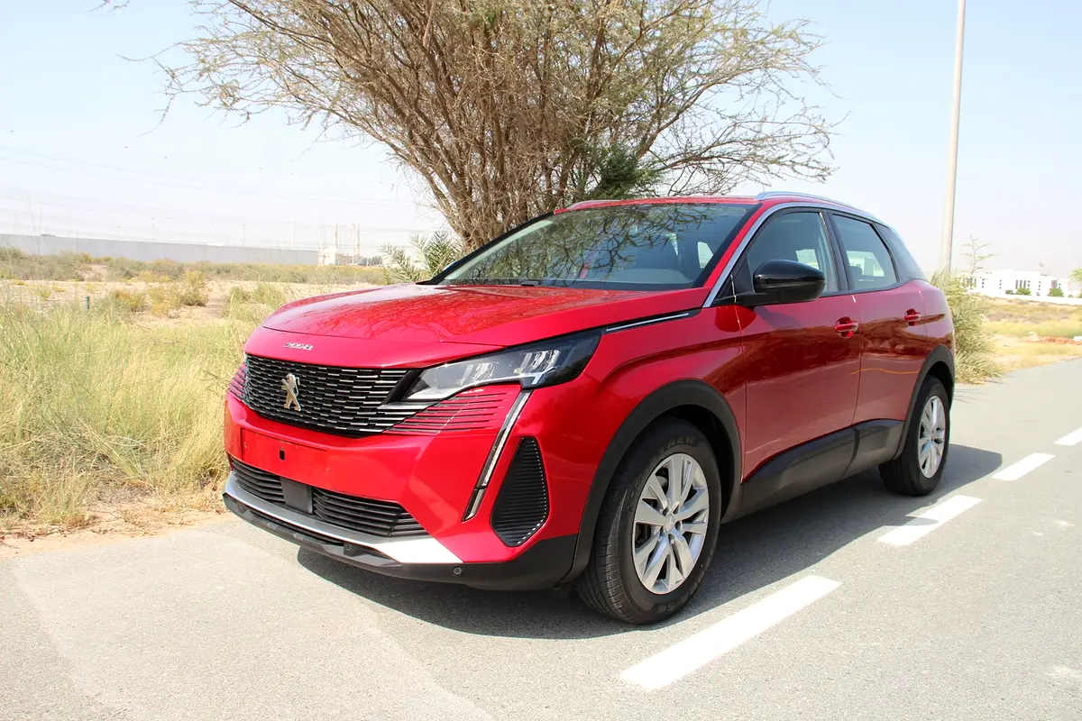 Peugeot 3008 2023 — photo 1 of 15