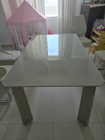 Dinning table 6 seater