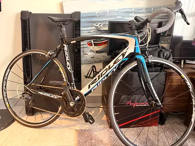 Ridley Noah carbon road bike in very good condition.