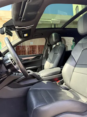 صورة 8 لـ 2020 Porsche CAYENNE