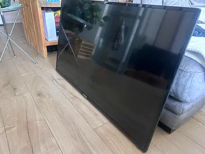 Hisense LED TV